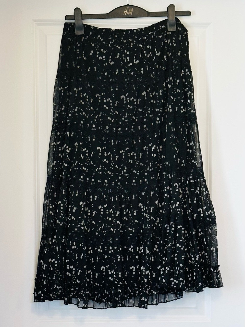 CASA DONNA Skirt Chiffon Lace Black Grey Tiny Flowers Full Fluffy Lined Size L